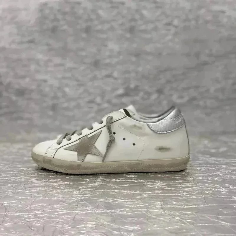 Golden Goose Sneakers Super-Star distressed star-appliqué — 01