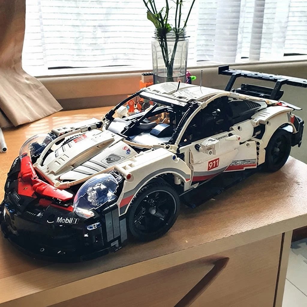 Porsche 911 GT3 RS White Red Racing Style Building Set