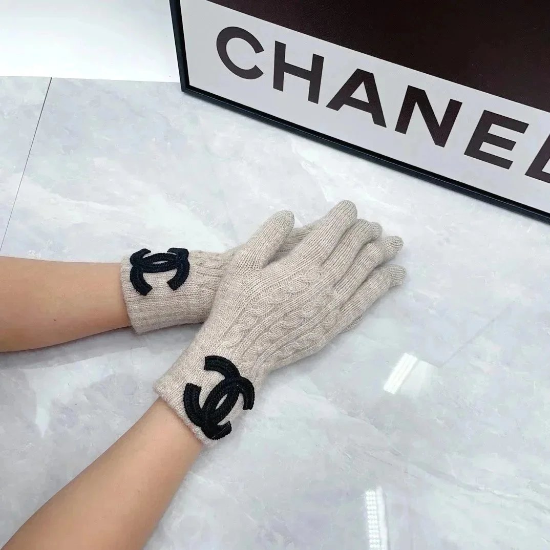 Dior Gloves Knit with Embroidered Bee Motif — 35