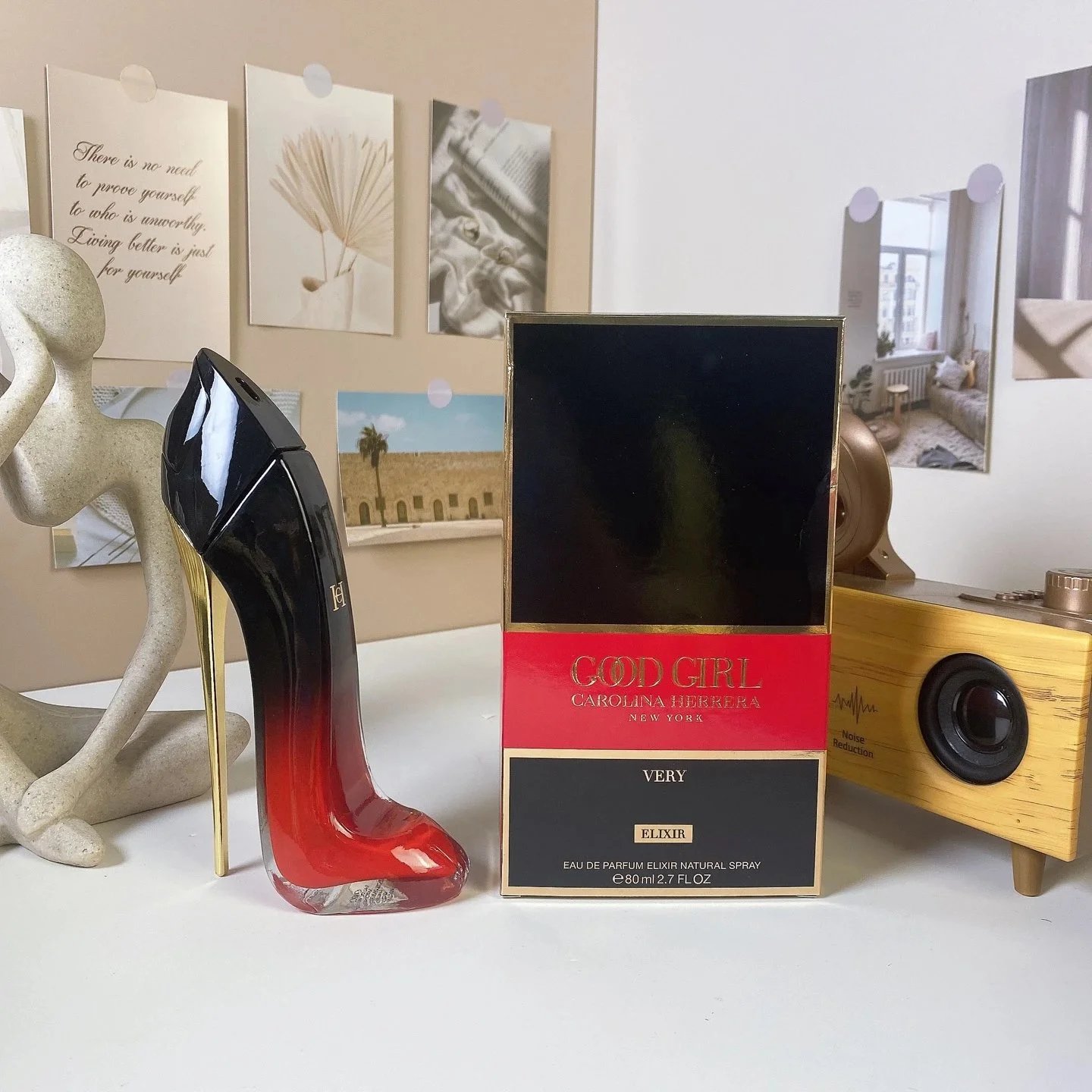 Marc Jacobs Multiple fragrance models image 6