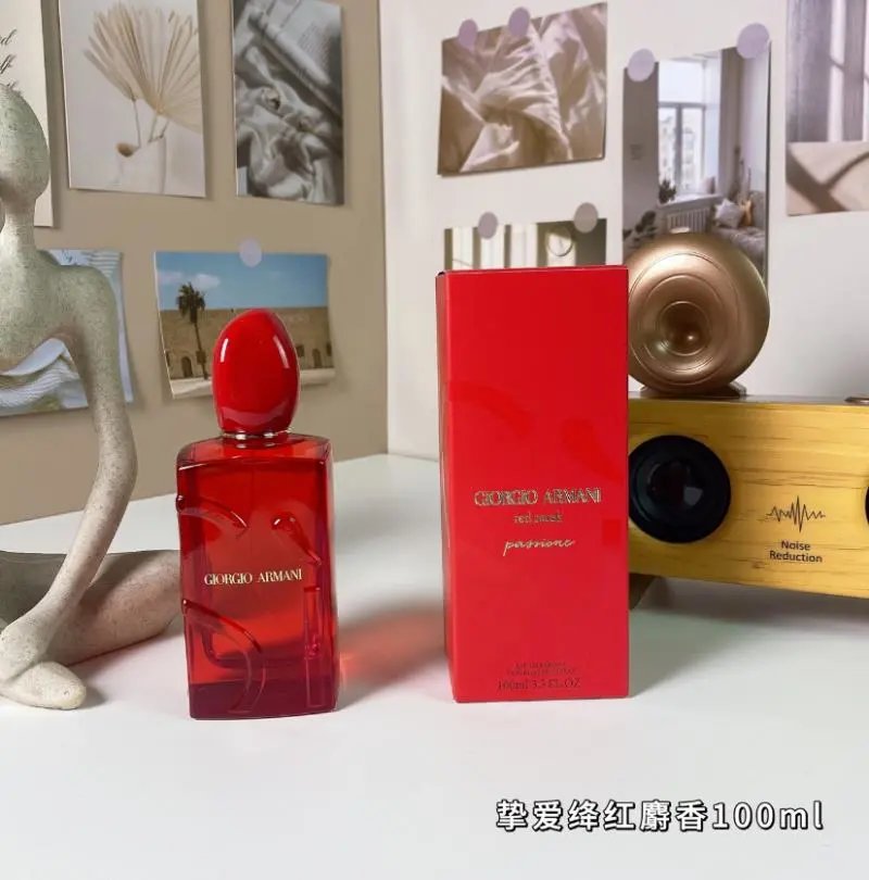 Marc Jacobs Multiple fragrance models — Armani Si Passione Crimson Musk 100ml