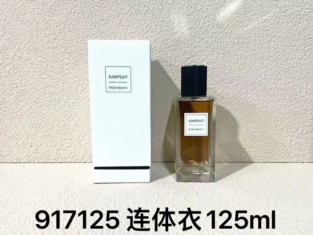 Marc Jacobs Multiple fragrance models product detail image 27