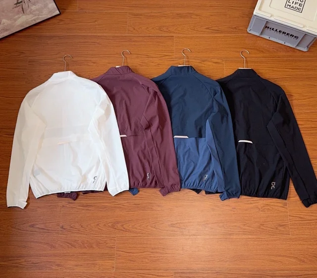 On Jackets Lightweight zip-front running jacket with reflective shoulder trim product detail image 9