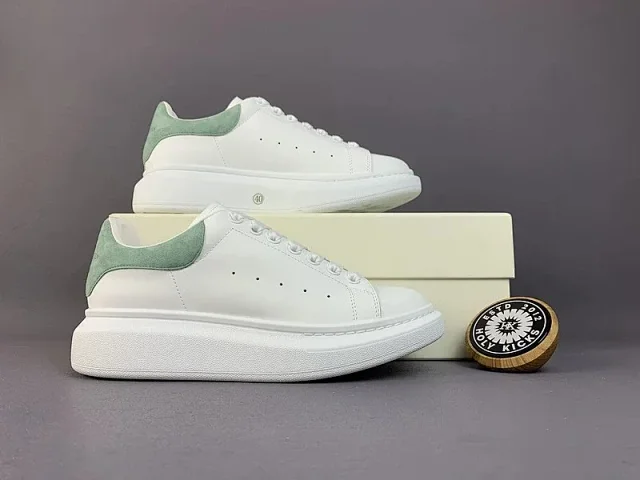 Unbranded Sneakers Low-top lace-up with oversized soles and perforated side panels product detail image 9