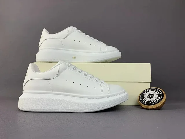 Unbranded Sneakers Low-top lace-up with oversized soles and perforated side panels product detail image 8