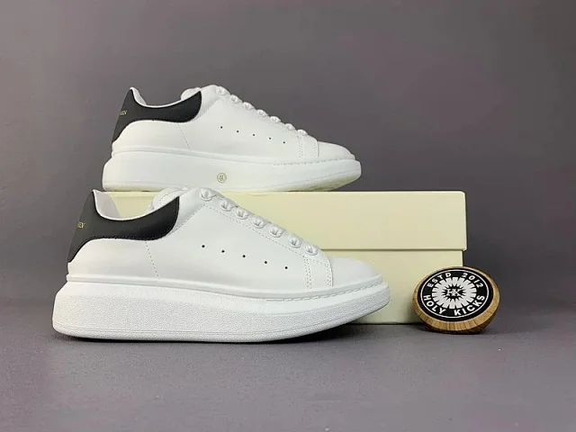 Unbranded Sneakers Low-top lace-up with oversized soles and perforated side panels product detail image 4