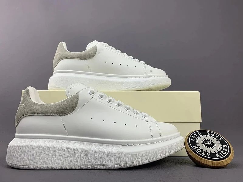 Unbranded Sneakers Low-top lace-up with oversized soles and perforated side panels image 1