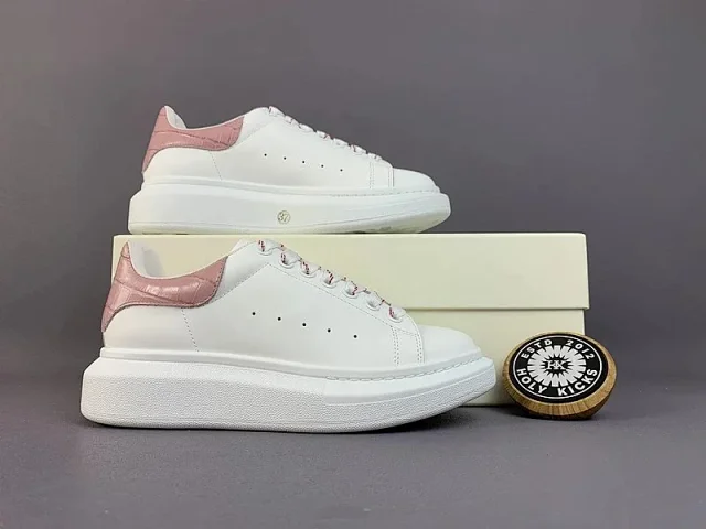 Unbranded Sneakers Low-top lace-up with oversized soles and perforated side panels product detail image 10