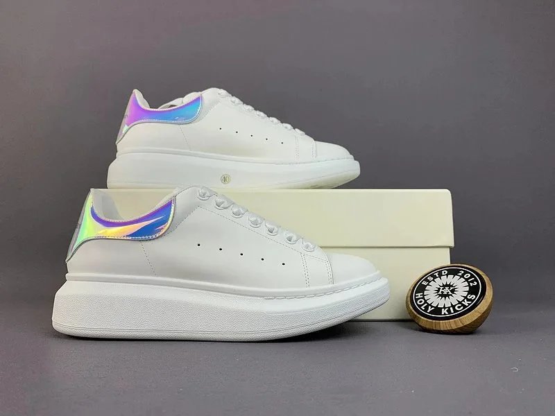 Unbranded Sneakers Low-top lace-up with oversized soles and perforated side panels image 2