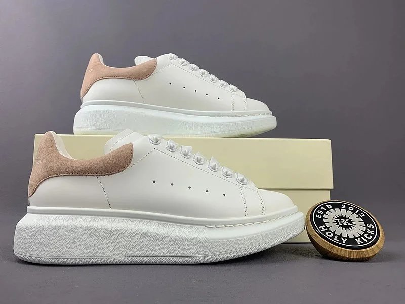 Unbranded Sneakers Low-top lace-up with oversized soles and perforated side panels image 4