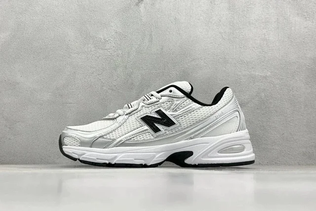 New Balance Sneakers 740 product detail image 4
