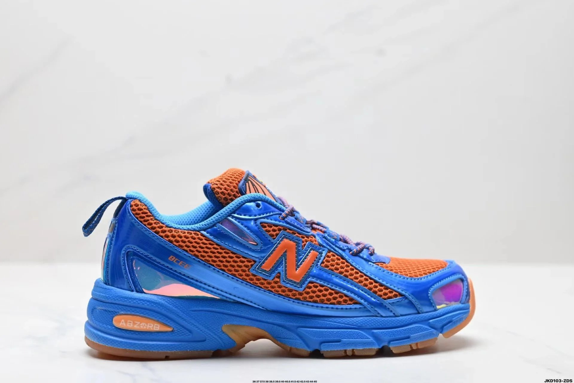 New Balance Sneakers 740 — 09
