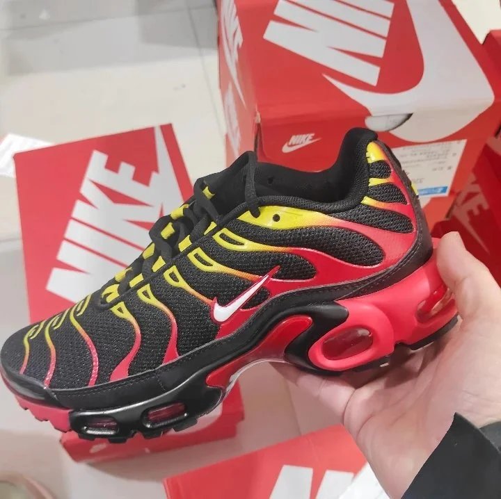 Nike Air Max Plus Black Red Yellow Casual Sneakers