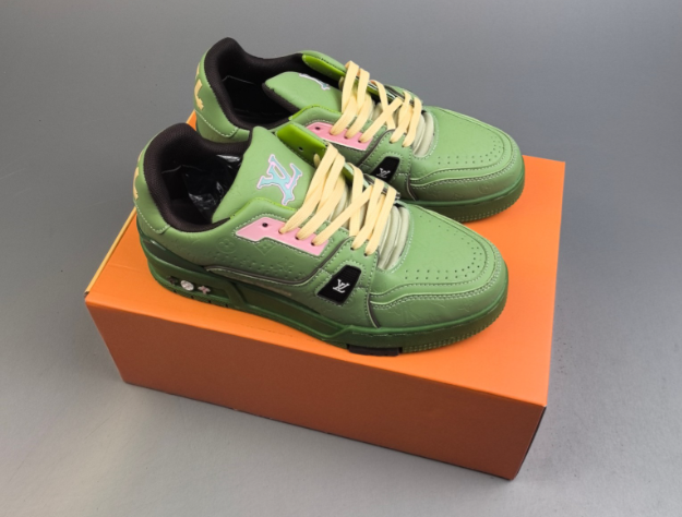 Louis Vuitton Sneakers LV Trainer — 2