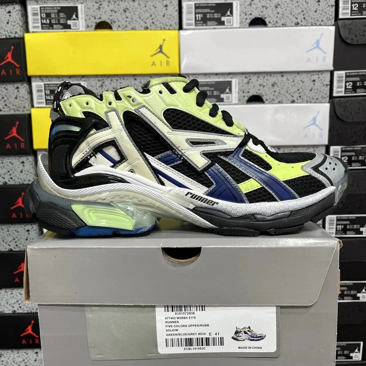 Balenciaga Sneakers Pumper Runner — Seventh-generation black lemon green 55179