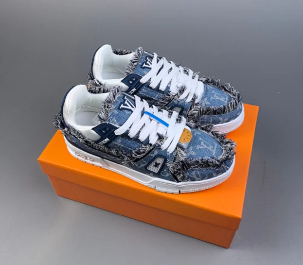 Louis Vuitton Sneakers LV Trainer product detail image 7