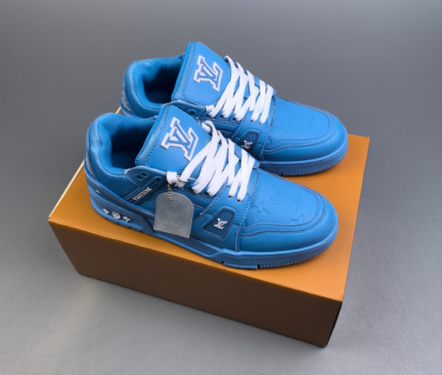Louis Vuitton Sneakers LV Trainer — 28