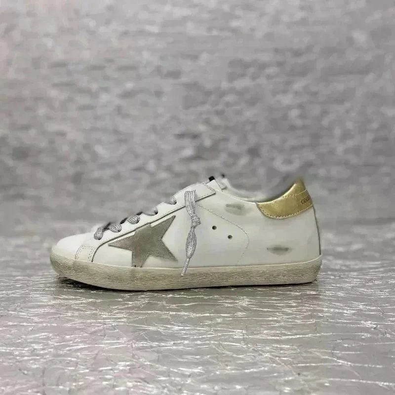 Golden Goose Sneakers Super-Star distressed star-appliqué — 37