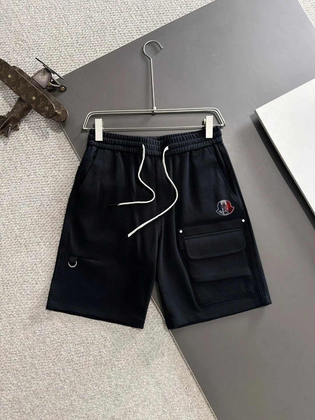 Burberry Shorts Elastic-waist drawstring with patch pockets — MONCL*ER