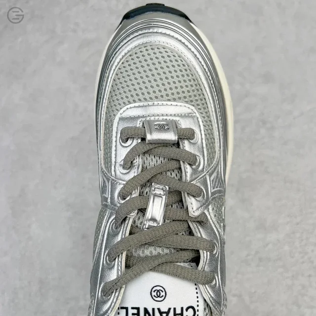 Chanel Sneakers G39792 mesh with interlocking CC logo product detail image 3