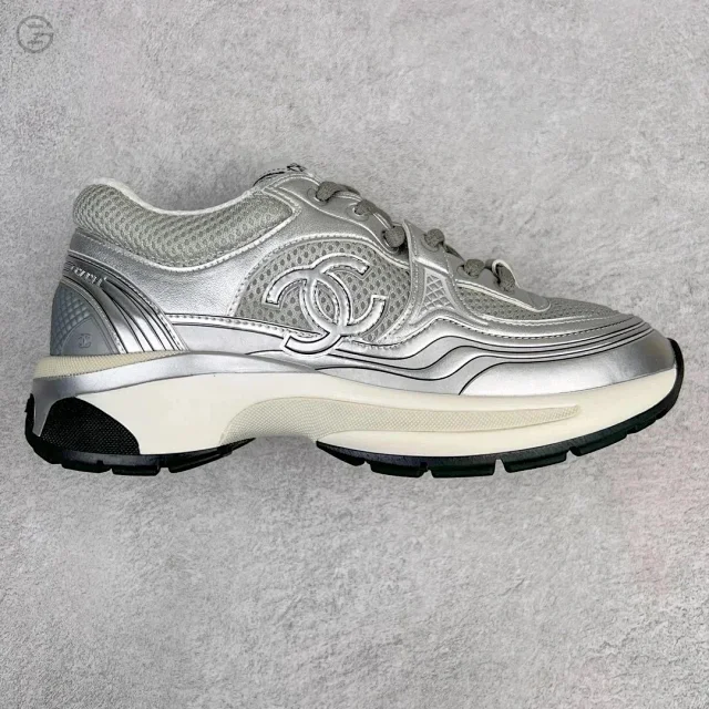 Chanel Sneakers G39792 mesh with interlocking CC logo product detail image 1