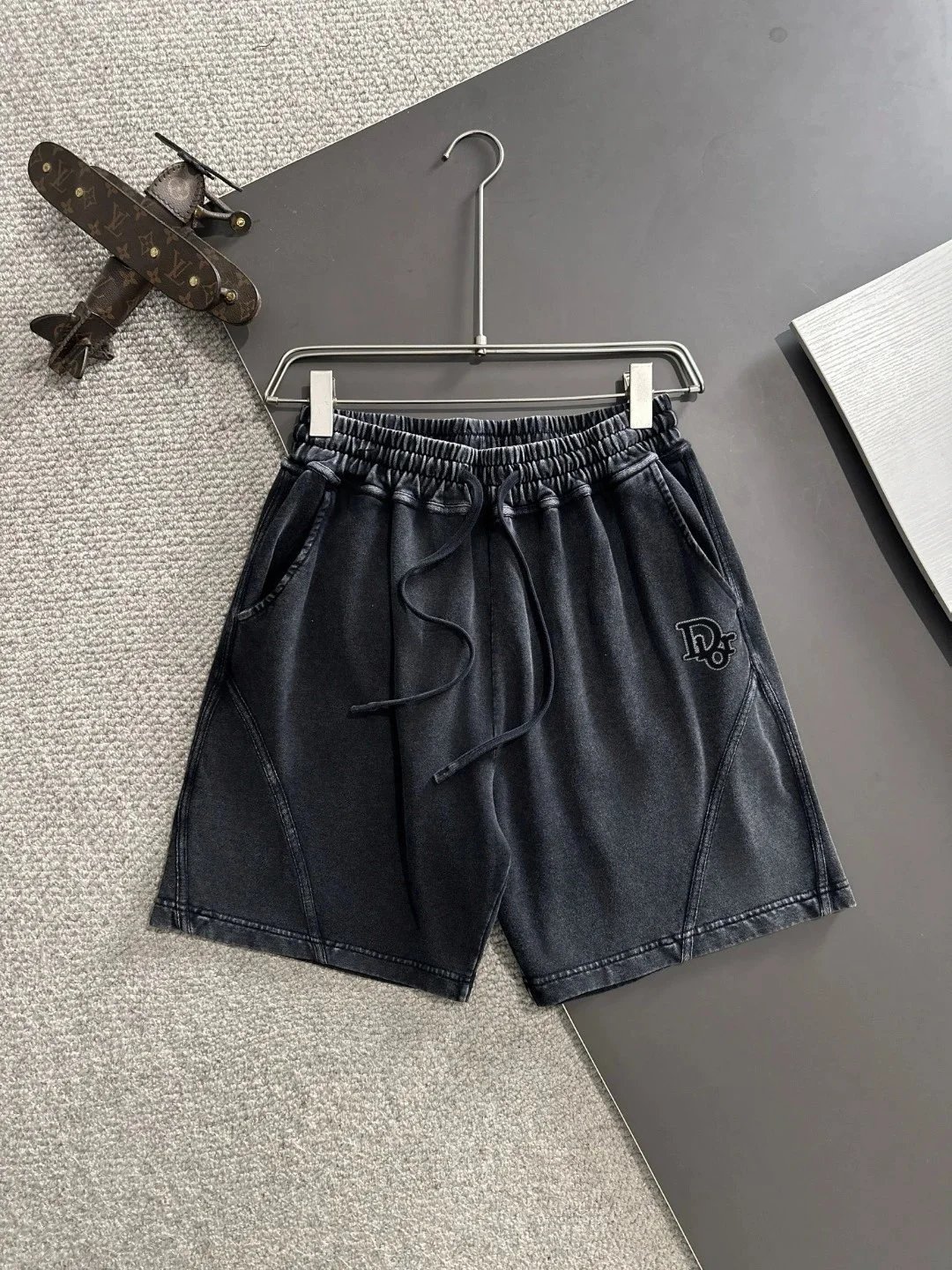 Burberry Shorts Elastic-waist drawstring with patch pockets — DIO*R