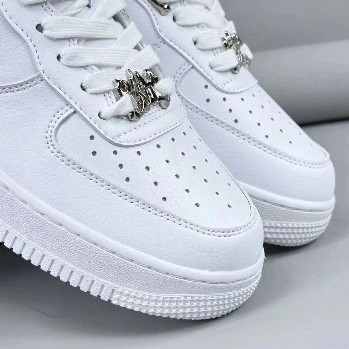 Nike Sneakers Air Force 1 Low with skeletal Swoosh detail image 9