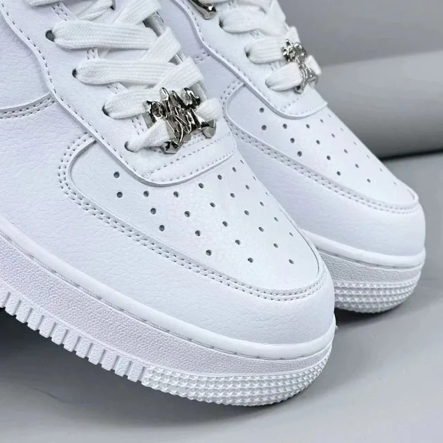Nike Sneakers Air Force 1 Low with skeletal Swoosh detail product detail image 9