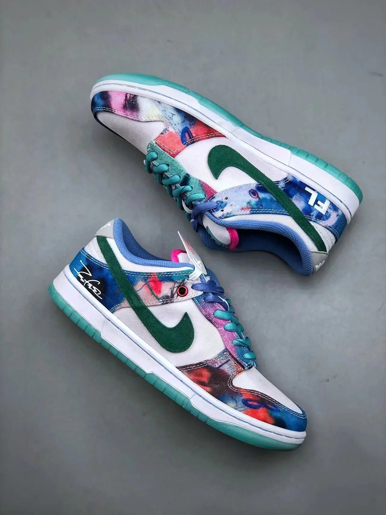 Nike Sneakers SB Dunk Low — FL Joint
