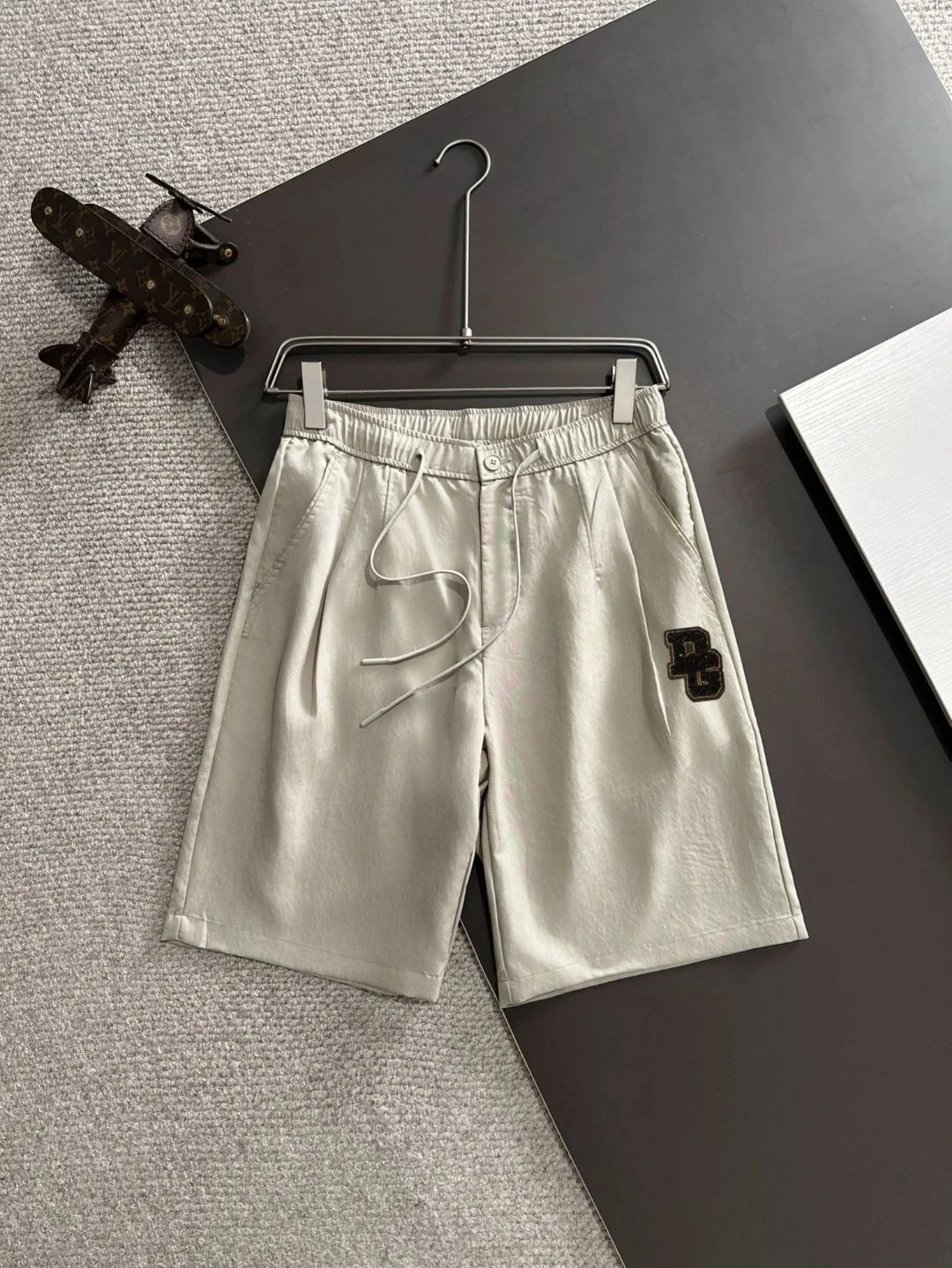 Burberry Shorts Elastic-waist drawstring with patch pockets — D*olce & G*abbana