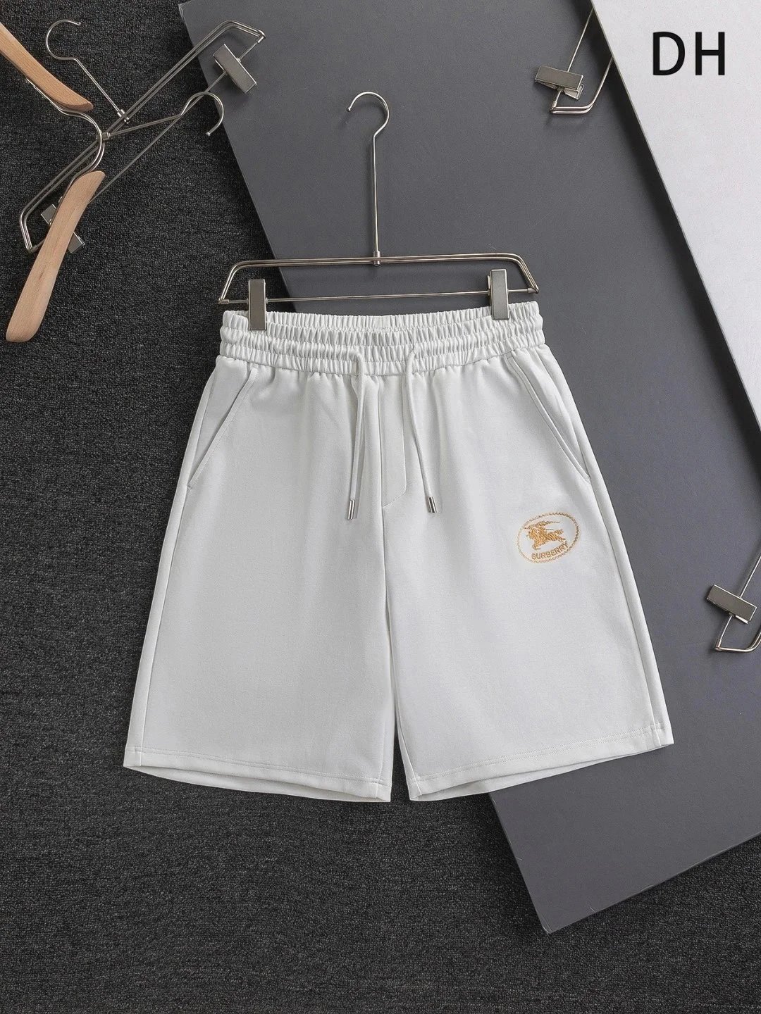 Burberry Shorts Elastic-Waist Drawstring — BU*RBERRY
