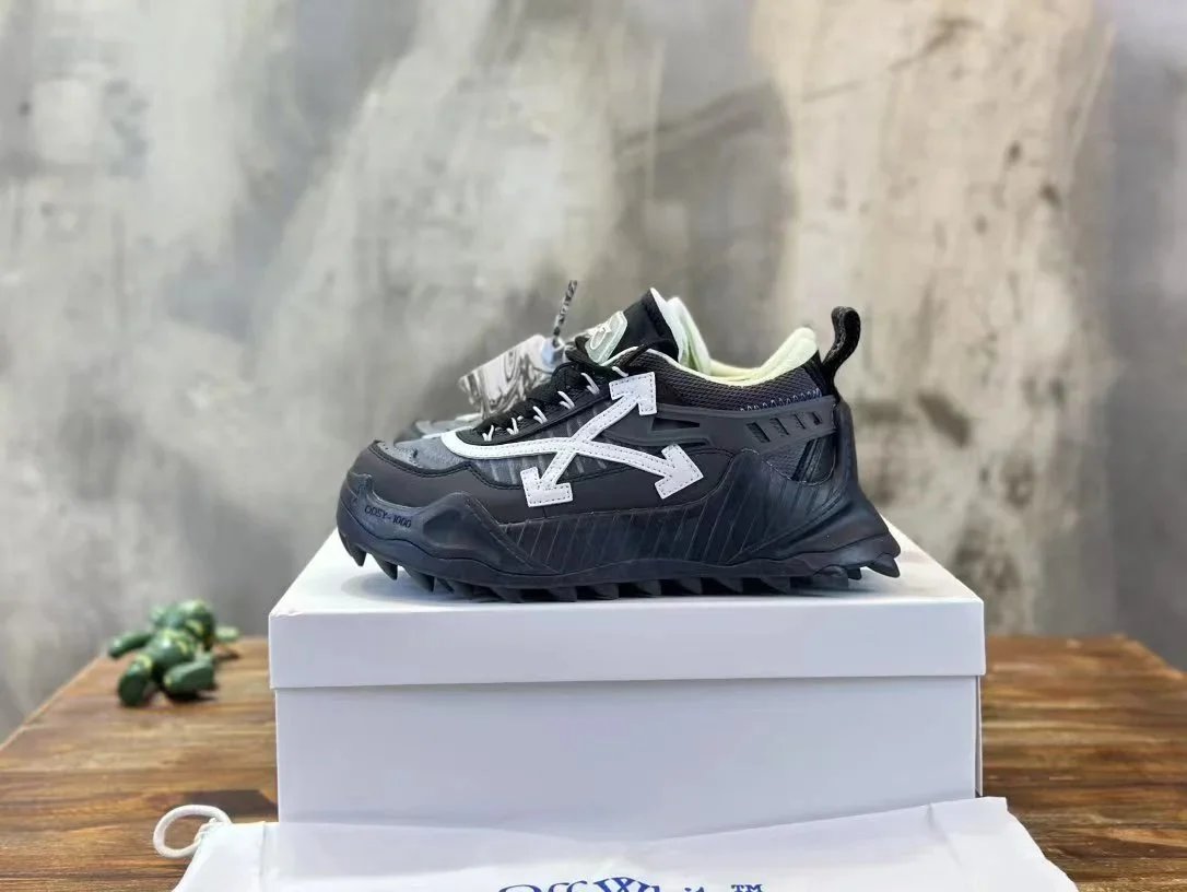 Off-White Sneakers ODSY-1000 — Black glossy surface