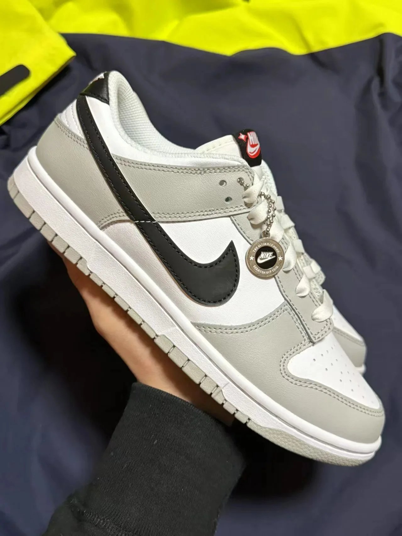Nike Sneakers SB Dunk Low — Gray-White Lottery