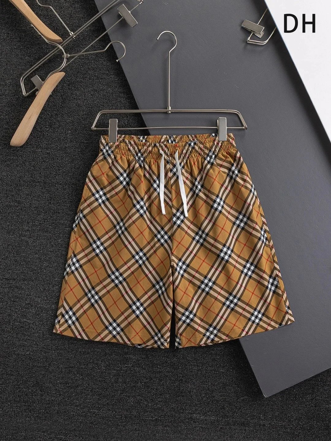Burberry Shorts Elastic-Waist Drawstring — 17