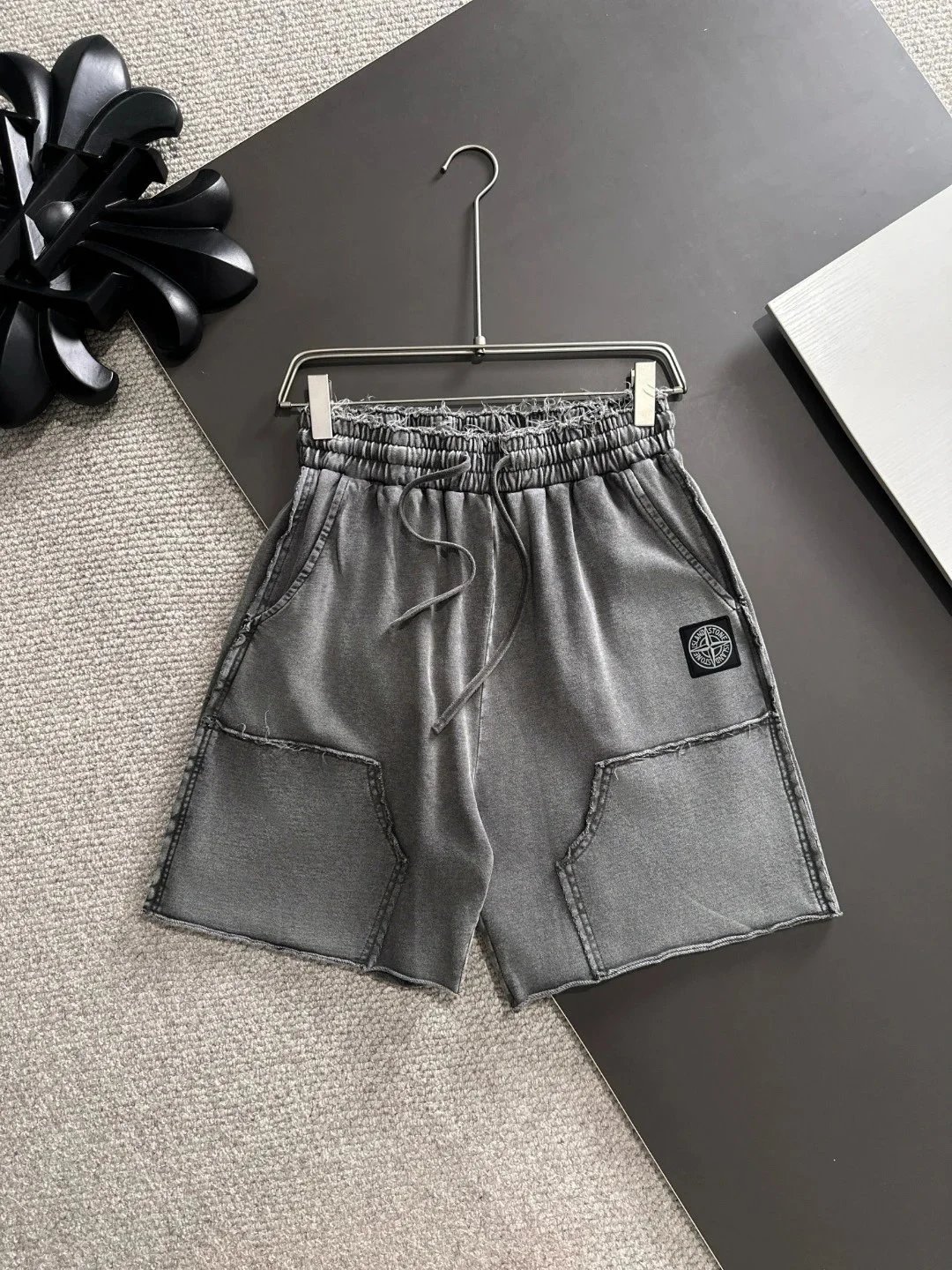 Burberry Shorts Elastic-Waist Drawstring — S*tone l*sland