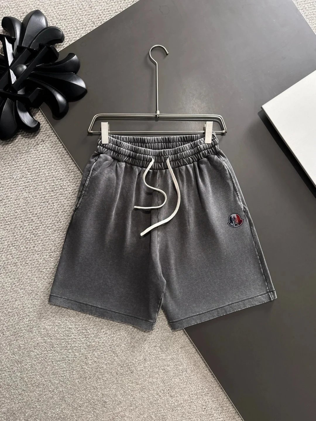 Burberry Shorts Elastic-Waist Drawstring — MO*NCLER