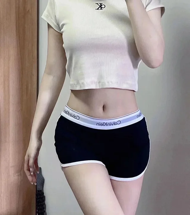 Calvin Klein Shorts Logo-waistband contrast-trim athletic product detail image 3