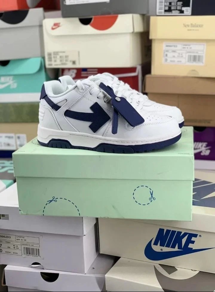 Out Of Office Arrow White Navy Casual Sneakers