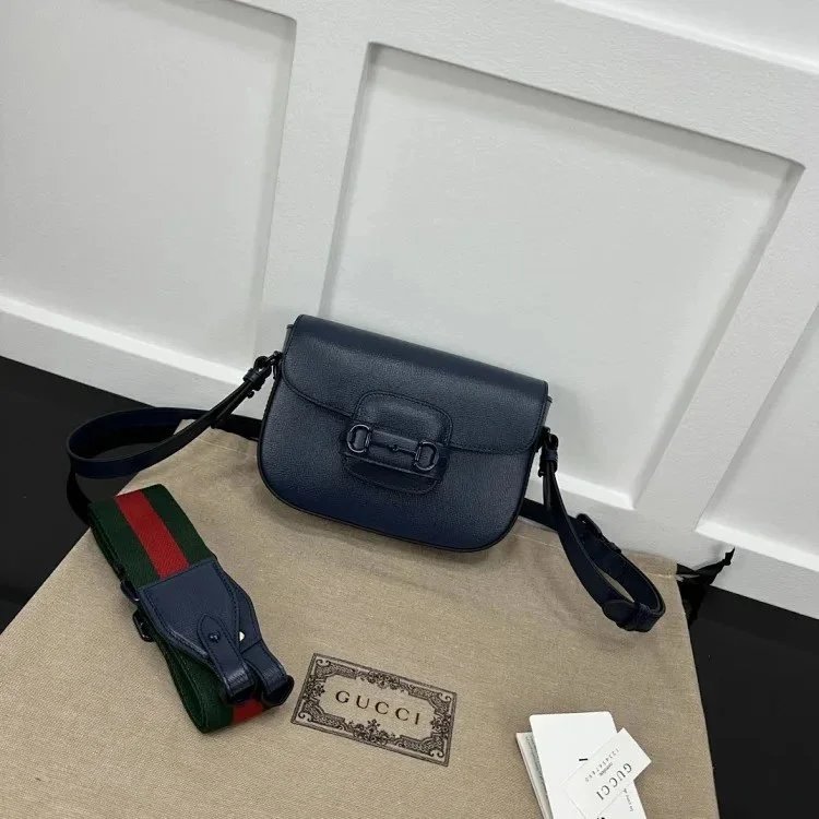 Gucci Multiple style codes: 598127, 517350, 499621, 757309 — 20.5-14.5 - 5