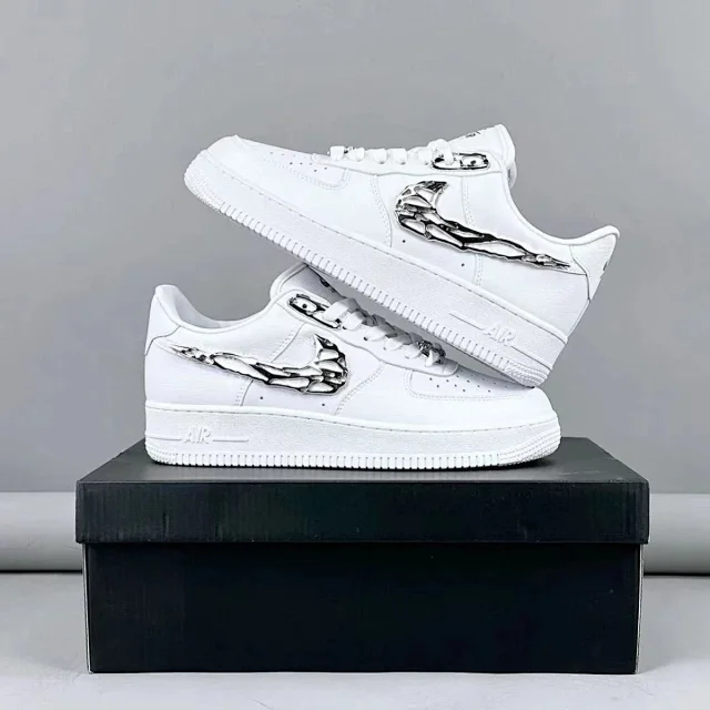 Nike Sneakers Air Force 1 Low with skeletal Swoosh detail product detail image 1
