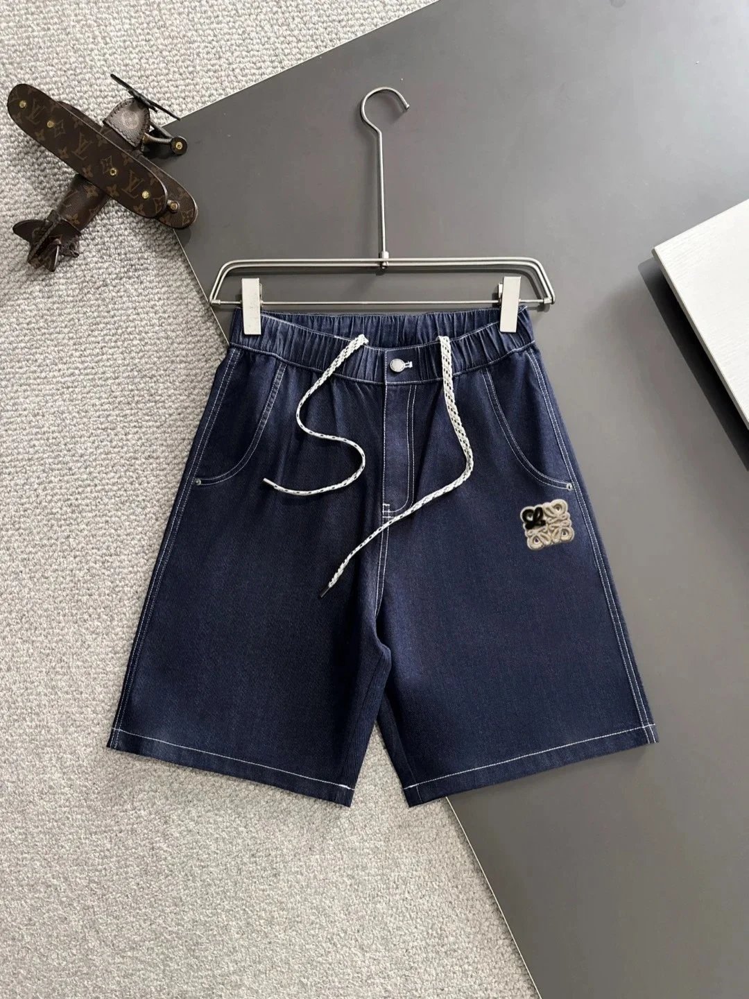 Loewe Shorts Logo Print Drawstring — LOEW*E