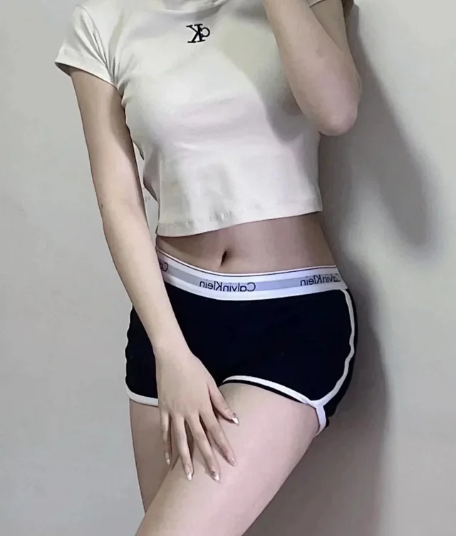 Calvin Klein Shorts Logo-waistband contrast-trim athletic product detail image 9