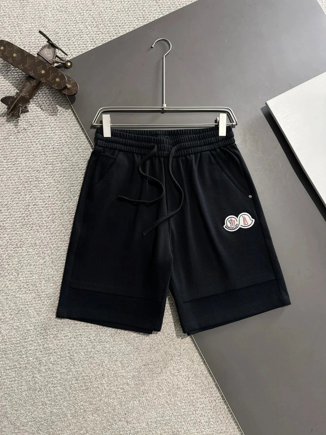 Burberry Shorts Elastic-waist drawstring with patch pockets — MON*CLER