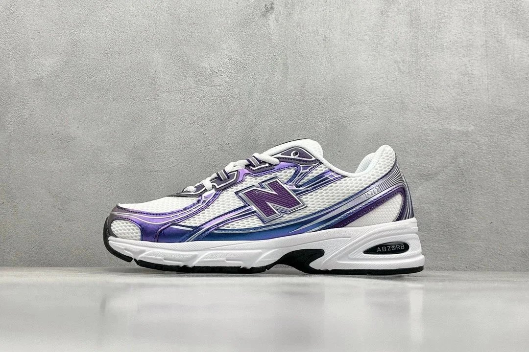 New Balance Sneakers 740 image 4