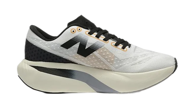 New Balance Sneakers FuelCell Rebel v4 product detail image 4