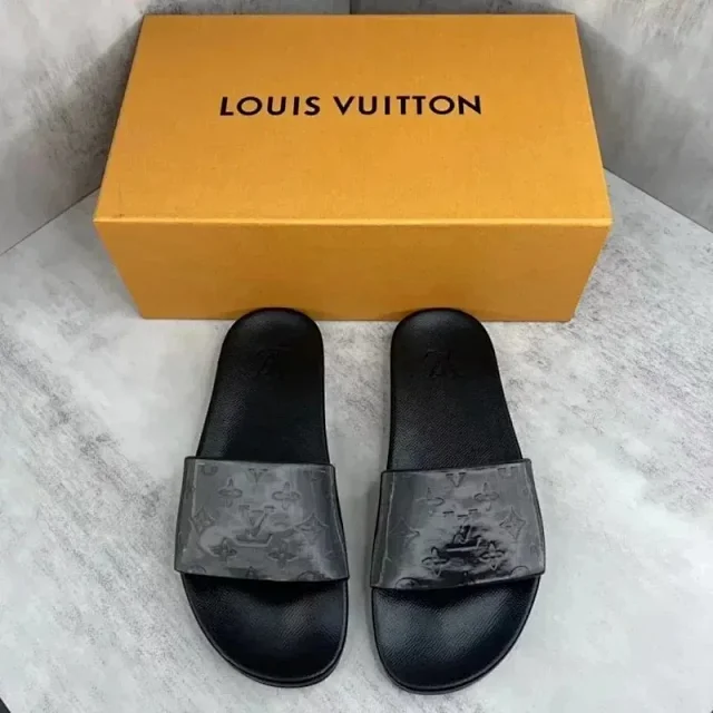 Louis Vuitton Sandals Slide product detail image 6