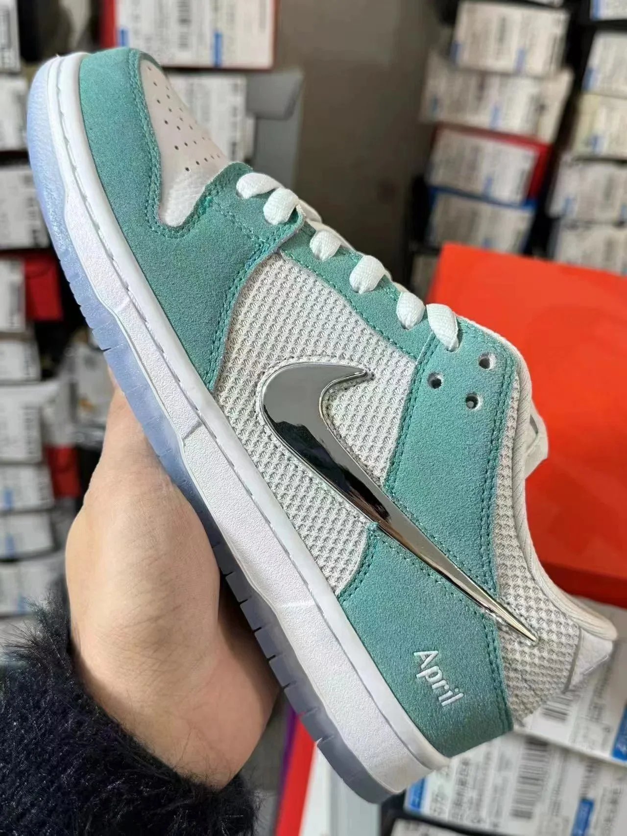 Nike Sneakers SB Dunk Low variant SOURCE-sku:131576470529