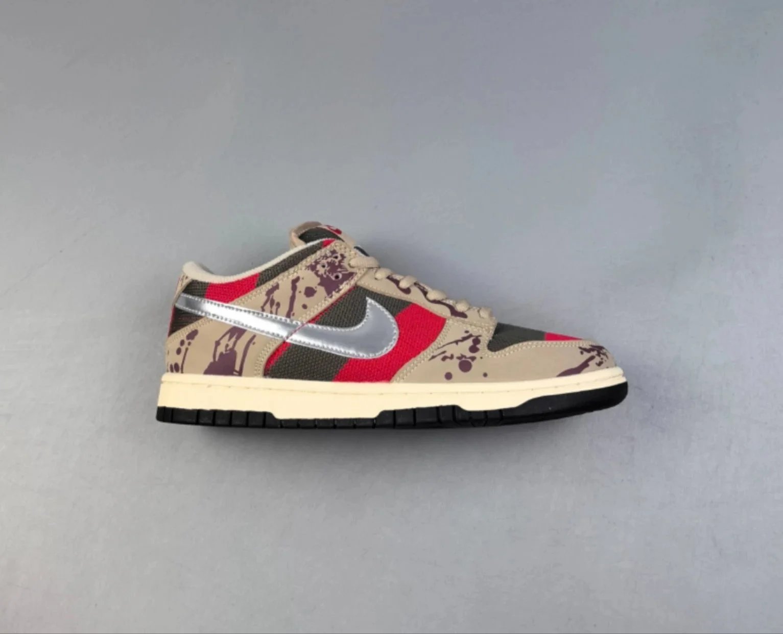 Nike Sneakers SB Dunk Low — Menggui Street