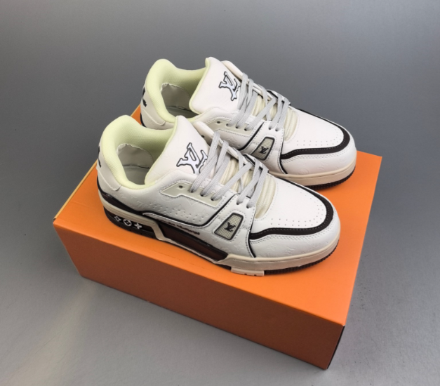 Louis Vuitton Sneakers LV Trainer — 1