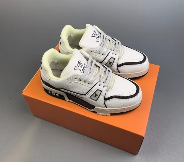 Louis Vuitton Sneakers LV Trainer product detail image 11